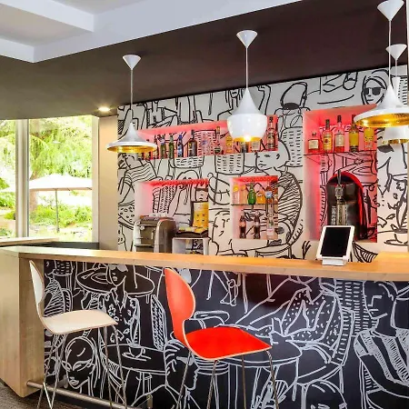 Ibis Lannion