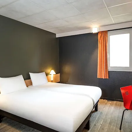 Ibis Lannion