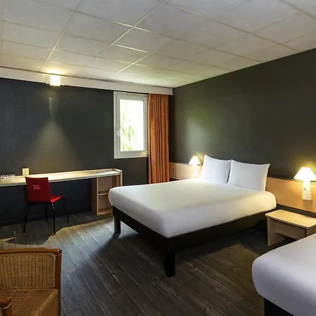Ibis Lannion